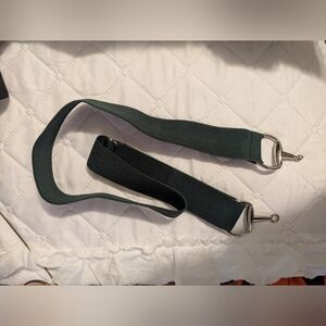 NWOT Green Elastic Snaffle Belt